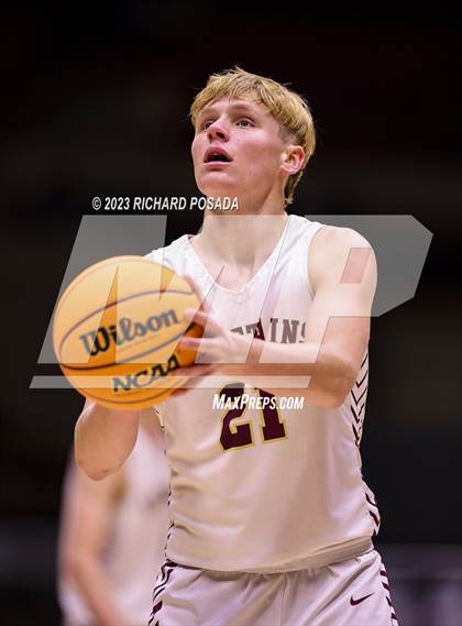 Thumbnail 1 in Kingsburg vs. Sierra (CIF CS DIII Championship) photogallery.