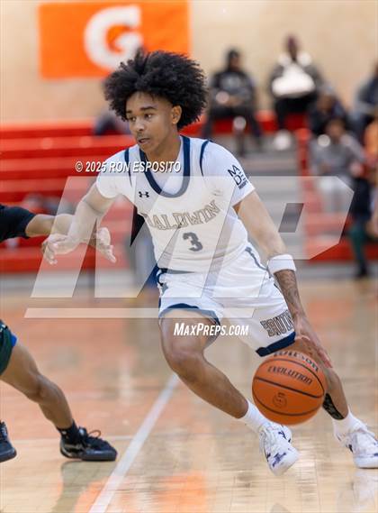 Thumbnail 1 in Baldwin vs William Floyd (Gary Charles Hoops Classic) photogallery.