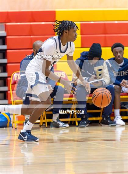 Thumbnail 3 in Baldwin vs William Floyd (Gary Charles Hoops Classic) photogallery.