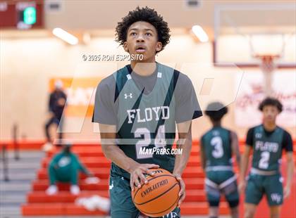 Thumbnail 3 in Baldwin vs William Floyd (Gary Charles Hoops Classic) photogallery.