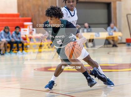 Thumbnail 1 in Baldwin vs William Floyd (Gary Charles Hoops Classic) photogallery.