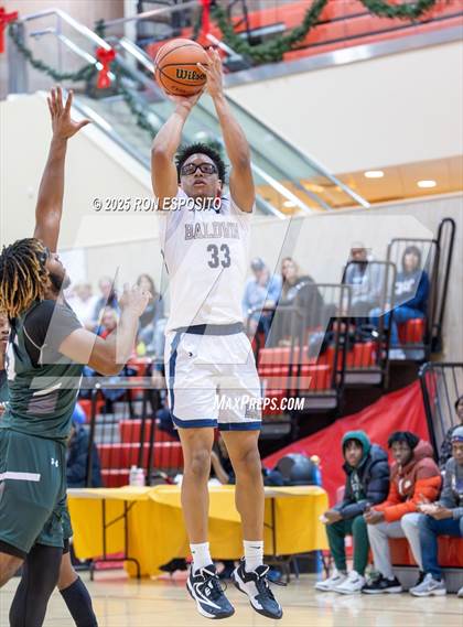 Thumbnail 3 in Baldwin vs William Floyd (Gary Charles Hoops Classic) photogallery.