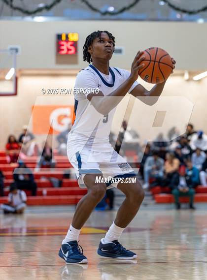 Thumbnail 1 in Baldwin vs William Floyd (Gary Charles Hoops Classic) photogallery.