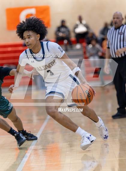 Thumbnail 2 in Baldwin vs William Floyd (Gary Charles Hoops Classic) photogallery.