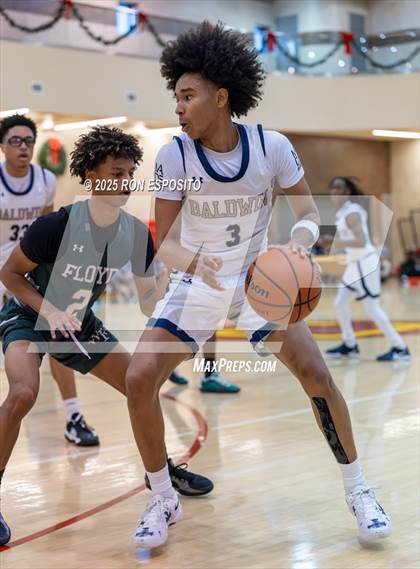Thumbnail 2 in Baldwin vs William Floyd (Gary Charles Hoops Classic) photogallery.