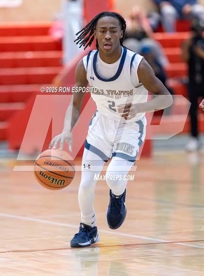 Thumbnail 2 in Baldwin vs William Floyd (Gary Charles Hoops Classic) photogallery.