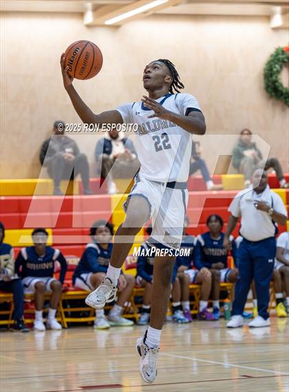 Thumbnail 2 in Baldwin vs William Floyd (Gary Charles Hoops Classic) photogallery.