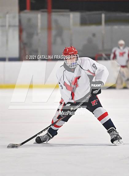 Thumbnail 2 in Middletown North @ Manalapan photogallery.