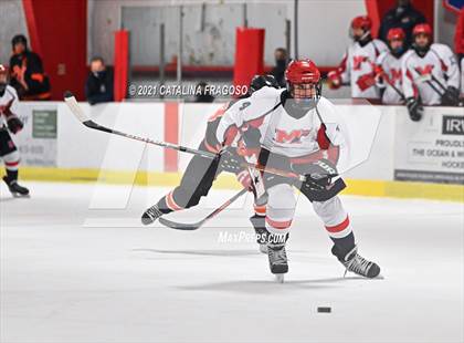 Thumbnail 1 in Middletown North @ Manalapan photogallery.