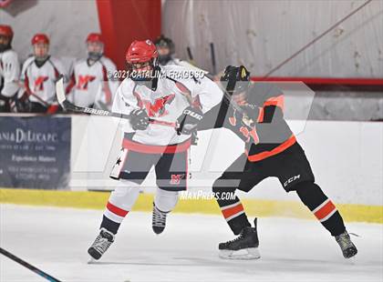 Thumbnail 3 in Middletown North @ Manalapan photogallery.