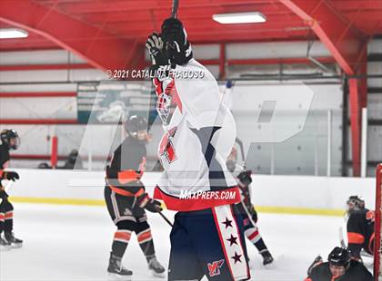 Thumbnail 3 in Middletown North @ Manalapan photogallery.