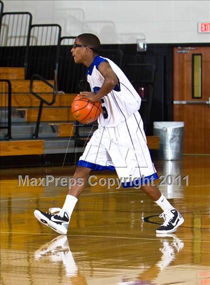Thumbnail 3 in Dickinson vs Westside  (McDonald's Texas Invitational) photogallery.