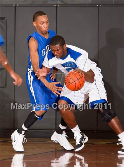 Thumbnail 1 in Dickinson vs Westside  (McDonald's Texas Invitational) photogallery.