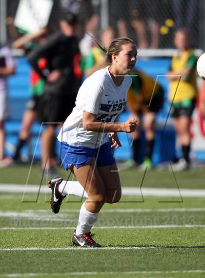 Thumbnail 3 in Plano West vs. Southlake Carroll (UIL 5A Final) photogallery.