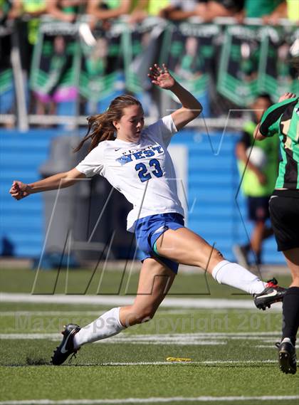 Thumbnail 1 in Plano West vs. Southlake Carroll (UIL 5A Final) photogallery.