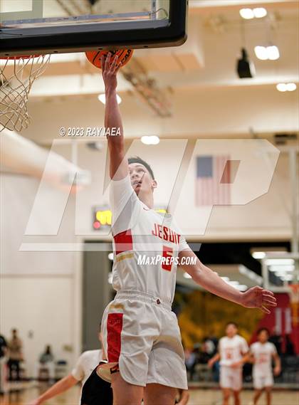 Thumbnail 2 in Sheldon @ Jesuit photogallery.