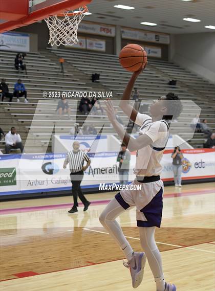 Thumbnail 2 in Atascocita vs Ridge Point (McDonald's Texas Invitational) photogallery.