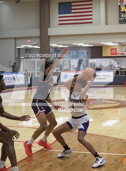 Thumbnail 3 in Atascocita vs Ridge Point (McDonald's Texas Invitational) photogallery.