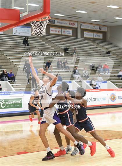 Thumbnail 3 in Atascocita vs Ridge Point (McDonald's Texas Invitational) photogallery.