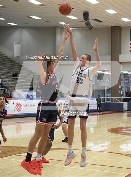 Thumbnail 2 in Atascocita vs Ridge Point (McDonald's Texas Invitational) photogallery.