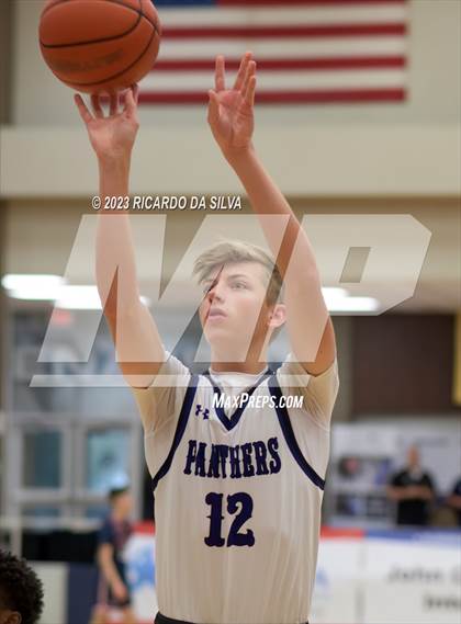 Thumbnail 2 in Atascocita vs Ridge Point (McDonald's Texas Invitational) photogallery.