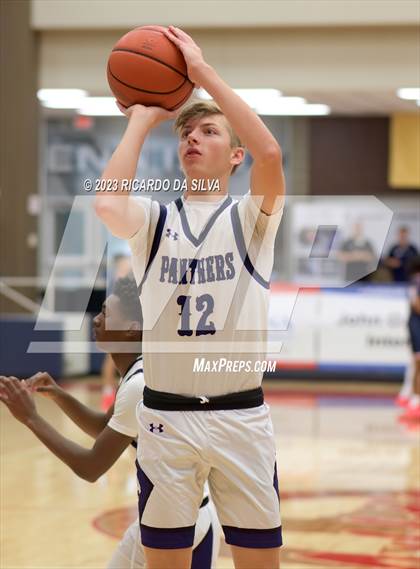 Thumbnail 1 in Atascocita vs Ridge Point (McDonald's Texas Invitational) photogallery.