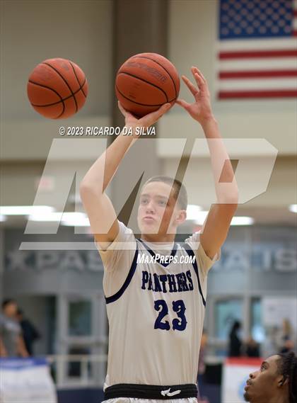 Thumbnail 1 in Atascocita vs Ridge Point (McDonald's Texas Invitational) photogallery.