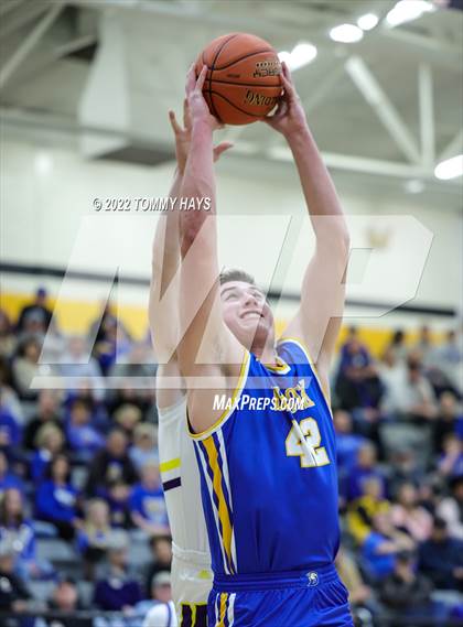 Thumbnail 2 in Merkel vs. Brock (UIL Basketball 3A Area Playoff) photogallery.