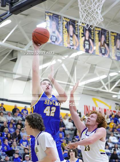 Thumbnail 1 in Merkel vs. Brock (UIL Basketball 3A Area Playoff) photogallery.