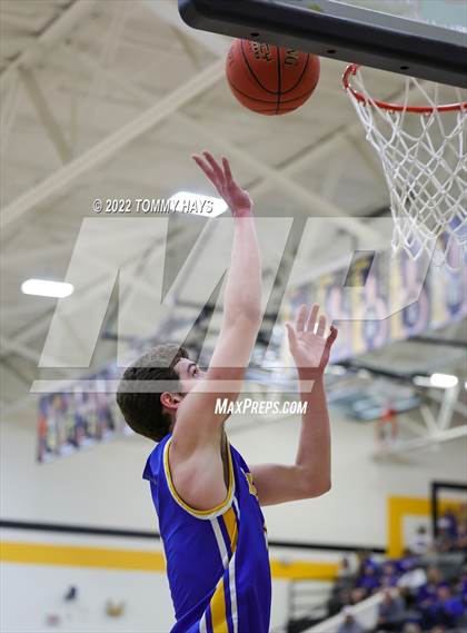 Thumbnail 1 in Merkel vs. Brock (UIL Basketball 3A Area Playoff) photogallery.
