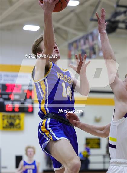 Thumbnail 1 in Merkel vs. Brock (UIL Basketball 3A Area Playoff) photogallery.