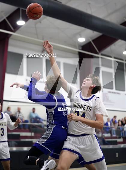 Thumbnail 3 in Louise vs Brazo Christian (Fayetteville Classic Tournament) photogallery.