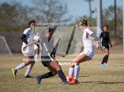 Thumbnail 2 in Los Fresnos vs Hanna (BISD Tournament) photogallery.