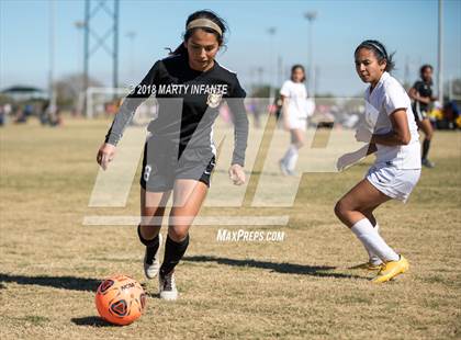 Thumbnail 1 in Los Fresnos vs Hanna (BISD Tournament) photogallery.
