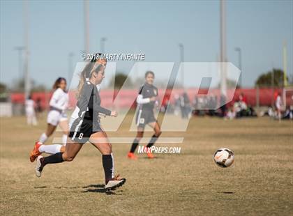 Thumbnail 1 in Los Fresnos vs Hanna (BISD Tournament) photogallery.