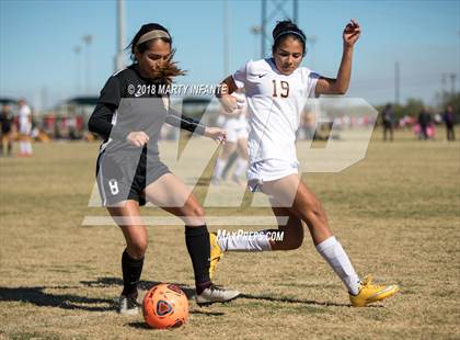 Thumbnail 3 in Los Fresnos vs Hanna (BISD Tournament) photogallery.