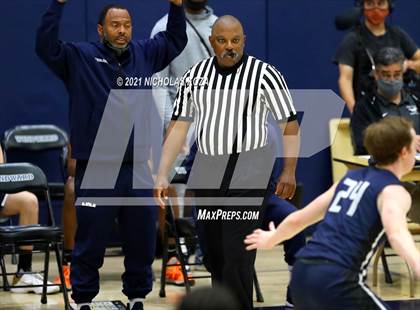 Thumbnail 2 in Sierra Canyon vs. Windward photogallery.