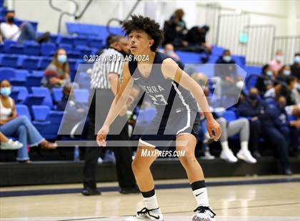 Thumbnail 2 in Sierra Canyon vs. Windward photogallery.