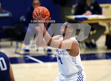 Thumbnail 2 in Sierra Canyon vs. Windward photogallery.