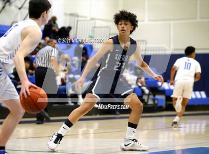 Thumbnail 3 in Sierra Canyon vs. Windward photogallery.