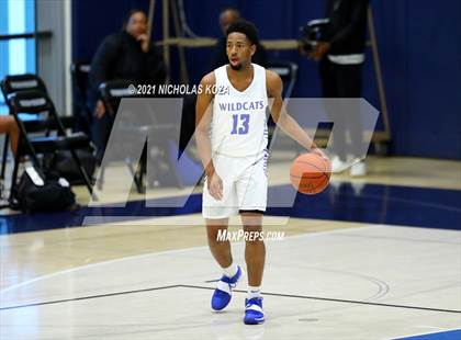 Thumbnail 3 in Sierra Canyon vs. Windward photogallery.