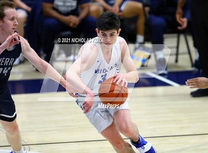 Thumbnail 3 in Sierra Canyon vs. Windward photogallery.