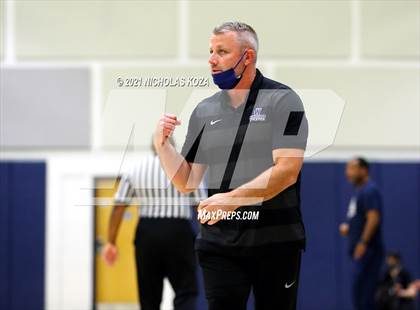 Thumbnail 3 in Sierra Canyon vs. Windward photogallery.