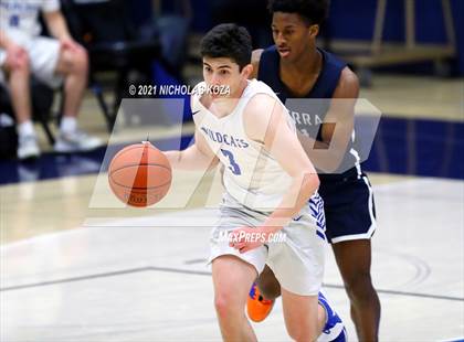 Thumbnail 1 in Sierra Canyon vs. Windward photogallery.