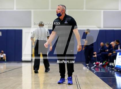 Thumbnail 2 in Sierra Canyon vs. Windward photogallery.