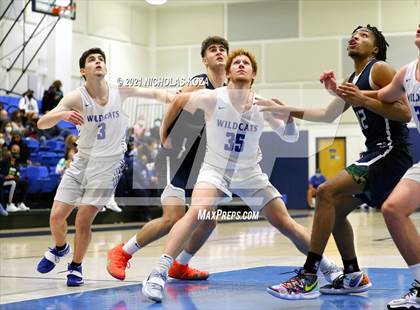 Thumbnail 3 in Sierra Canyon vs. Windward photogallery.
