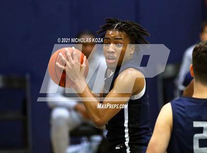 Thumbnail 2 in Sierra Canyon vs. Windward photogallery.