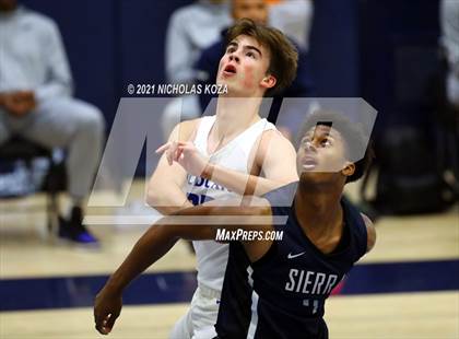 Thumbnail 2 in Sierra Canyon vs. Windward photogallery.