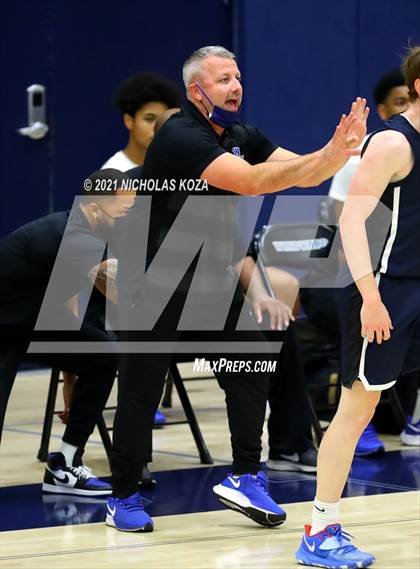 Thumbnail 2 in Sierra Canyon vs. Windward photogallery.