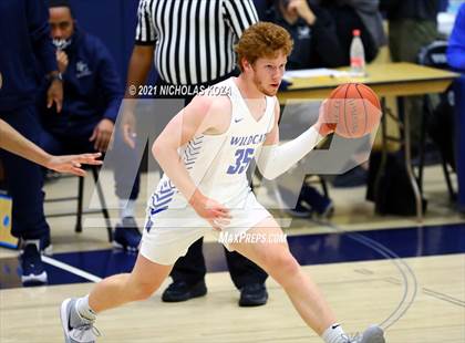 Thumbnail 3 in Sierra Canyon vs. Windward photogallery.